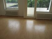 Wohnzimmer - 3 Zimmer Etagenwohnung zur Miete in Salzgitter