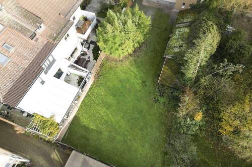 Rückansicht - Verstecktes Juwel: Grundstück in begehrter Lage von Neu-Isenburg