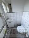 Toilette im Halbgeschoss - 