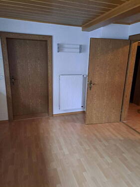 Türen zu Schlafzimmer und Flur - 