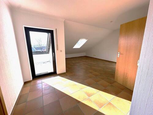 Wohnzimmer - 2 Zimmer Etagenwohnung zum Kaufen in Herdecke