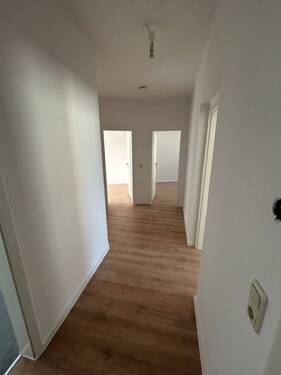 Flur - 3 Zimmer Etagenwohnung in Plauen