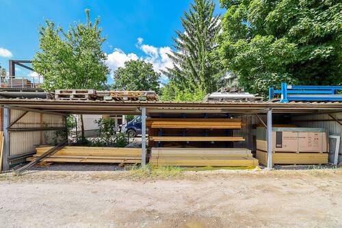 überdachtes Lager - 