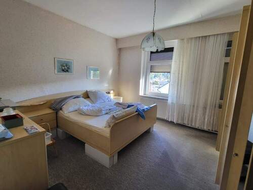 Schlafzimmer 2. OG - 