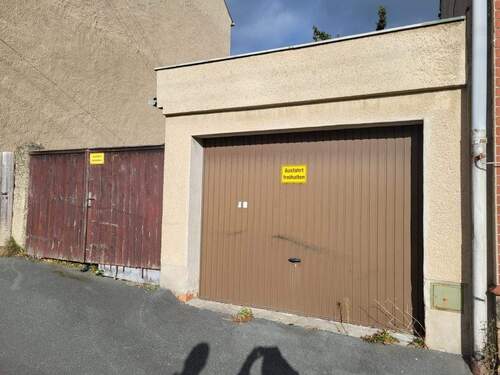 Garage Hauptansicht - 1 Zimmer Mehrfamilienhaus, Wohnhaus in Pausa-Mühltroff