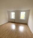 Wohnzimmer - Sehr schöne 3-R-Wohnung. ca.75,09 m² im DG4.OG zu vermieten.