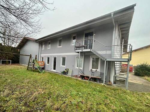 Gartenansicht - Halle in Schnaitsee zum Kaufen