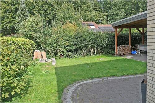 Garten an der N-O Seite - 