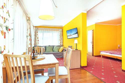 Bild 2 - 1 Zimmer Mehrfamilienhaus, Wohnhaus zum Kaufen in Mönchgut OT Thiessow