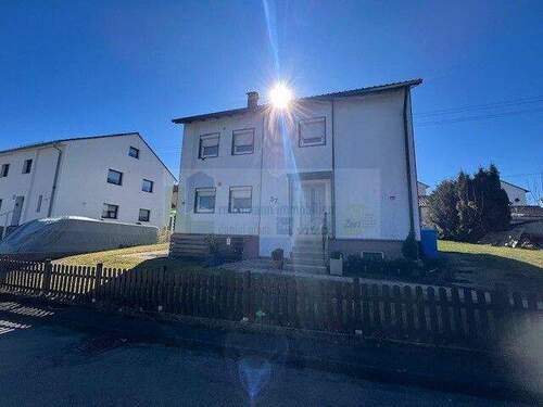 Ansicht - Provisionsfrei! Zweifamilienhaus mit Reihengarage in Albstadt-Onstmettingen