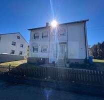 Provisionsfrei! Zweifamilienhaus mit Reihengarage in Albstadt-Onstmettingen