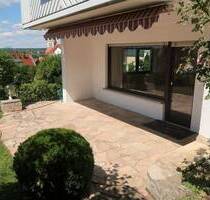 Sehr schöne, helle 2,5 Zi.-Wohnung, exkl. EBK, große Terrasse, ruhige gefragte Lage von Holzheim. - Göppingen / Holzheim