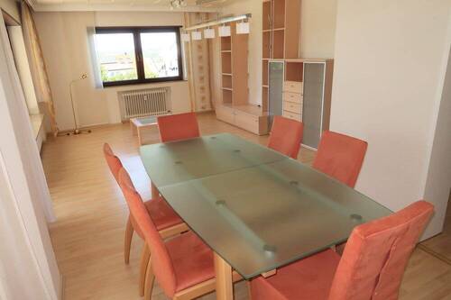 Wohn-/Esszimmer - Etagenwohnung mit 84,00 m&sup2; in Göppingen / Holzheim zur Miete