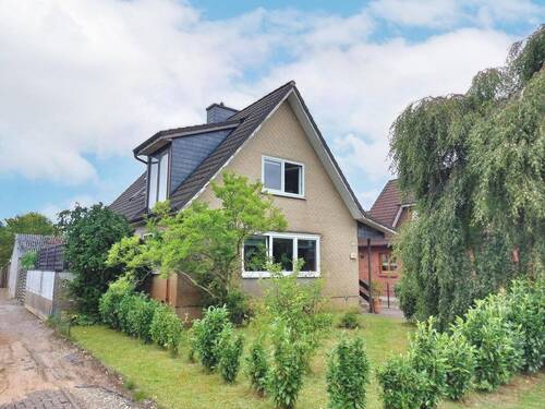 Süd-West-Ansicht - 5 Zimmer Einfamilienhaus zum Kaufen in Wasbek