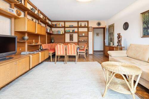 Wohnzimmer - 2 Zimmer Etagenwohnung in Dobel