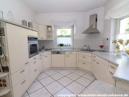 Bild 6 Küche Erdgeschoss - 