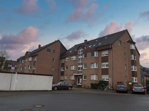 Außenansicht - 3 Zimmer Etagenwohnung in Langenfeld
