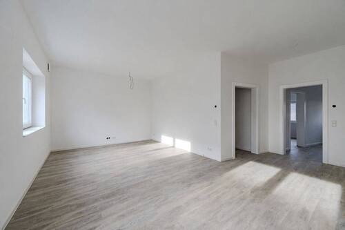 Zimmer 2 - Lichtdurchflutete 2,5-Zimmer-Wohnung - frisch saniert & energieeffizient