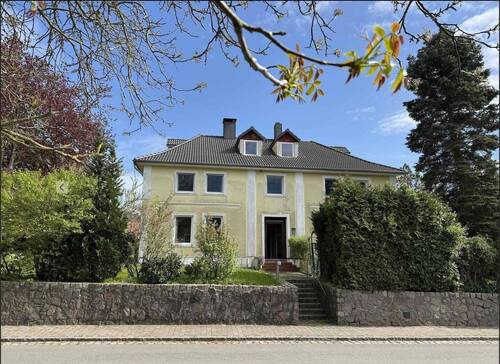 Bild 1 - ?? Mehrgenerationenhaus mit Entwicklungspotenzial nahe Eckernförde - 275 m² 