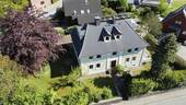 Hausansicht Vorne - Mehrfamilienhaus, Wohnhaus mit 275,00 m&sup2; in Osterby zum Kaufen