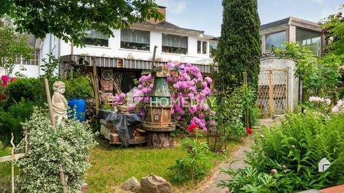 Garten 1 - Großzügiges Anwesen mit Anliegerwohnung - Raum, Ruhe und vielfältige Möglichkeiten