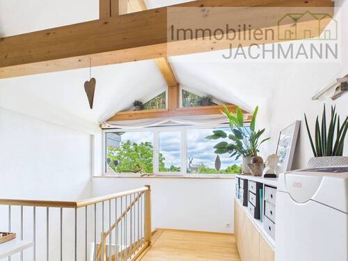 Hauptwohnung Aufgang zum OG - 