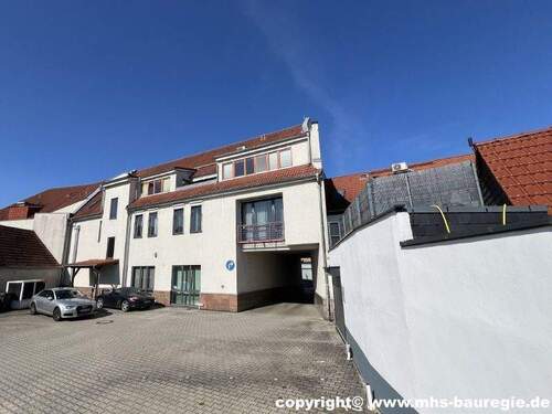 Bild 3 Hofansicht - Gewerbeobjekt (Büro, Produktion, Verkauf) zum Kaufen in Lauchhammer