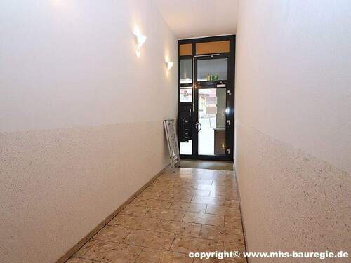 Bild 4 Hausflur - Gewerbeobjekt (Büro, Produktion, Verkauf) in Lauchhammer