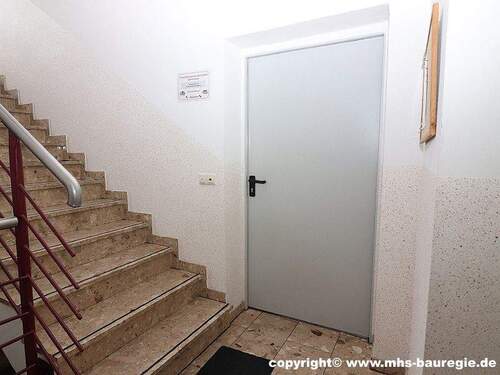 Bild 5 Eingang Büro Erdgeschoss - Gewerbeobjekt (Büro, Produktion, Verkauf) in Lauchhammer zum Kaufen