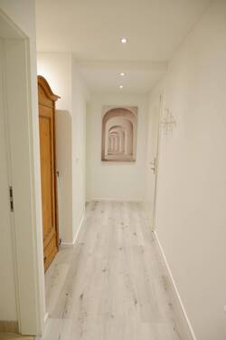 Flur mit Schrank - 