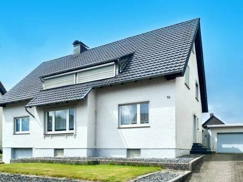 Außenfoto - 8 Zimmer Mehrfamilienhaus, Wohnhaus in Hiddenhausen