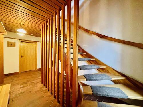 Eingangsbereich - 8 Zimmer Einfamilienhaus in Wettenberg