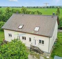 ** Zweifamilien-Doppelhaus in toller, ruhiger Lage nahe Kulkwitzer See - frei ab 01.08.2026 ** - Leipzig Großzschocher