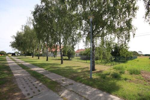 Straße - 6 Zimmer Einfamilienhaus zum Kaufen in Nauen / Quermathen