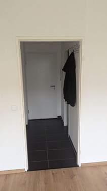 Flur - Etagenwohnung mit 28,00 m&sup2; in Sankt Augustin zur Miete