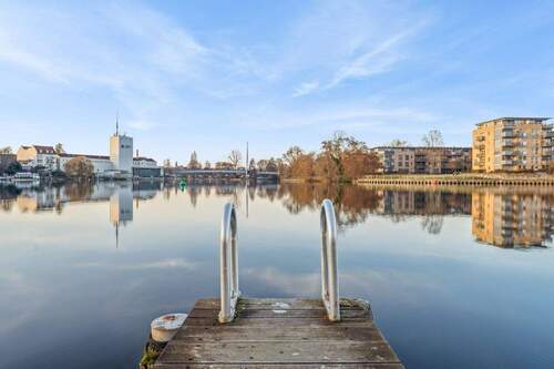 Badesteg Gemeinschaftsfläche mit Altstadt-Panorama - 