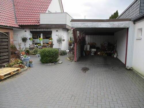 Zufahrt Carport - 