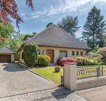 Einfamilienhaus auf parkähnlichem Grundstück - Wohnen im idyllischen Hummelsbüttel - Hamburg