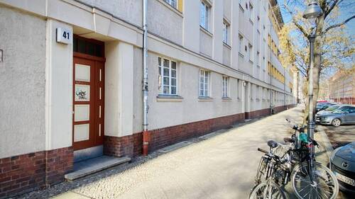 Ruhige gepflegte Wohnanlage - Helle 2-Zimmer Wohnung im 2. OG in Berlin Wedding, von privat