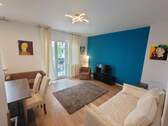 Wohnzimmer - Bezugsfreie helle 2-Zimmer Wohnung im Bergmannkiez in Top-Zustand (provisionsfrei)