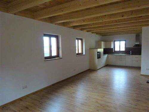 Wohn-Esszimmer-Küche (OHNE Einbauküche) - 5 Zimmer Doppelhaushälfte in Schönau