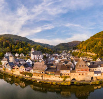 Denkmalgeschütztes Anwesen mit Scheune, Werkstatt und Ausbaupotenzial im historischen Ortskern - Dausenau