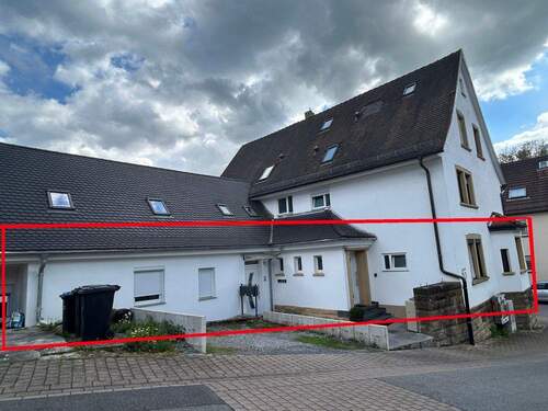 Nordwest-Ansicht, Lage der Whg. - 7 Zimmer Etagenwohnung in Kämpfelbach / Ersingen