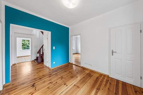 Eingangsbereich - 5 Zimmer Einfamilienhaus zum Kaufen in Berlin