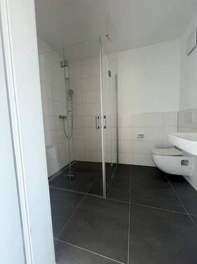 Whg 6, Badezimmer.jpg - 