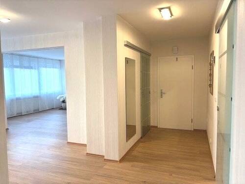 Wohnungseingangsbereich - 4 Zimmer Etagenwohnung zum Kaufen in Kempen