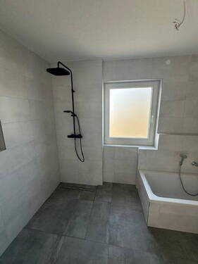 Bad - Etagenwohnung mit 87,00 m&sup2; in Fürth zur Miete