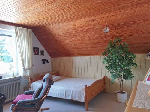 Zimmer 2 OG - 