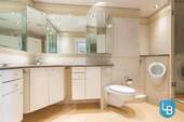 Badezimmer ... - 