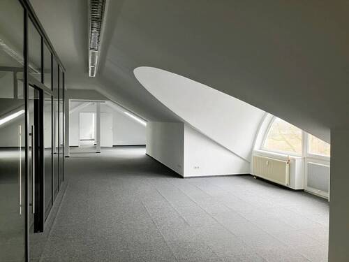 Hauptfläche rechts - 